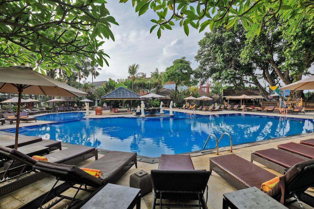 Puri Saron Hotel Seminyak Exterior photo