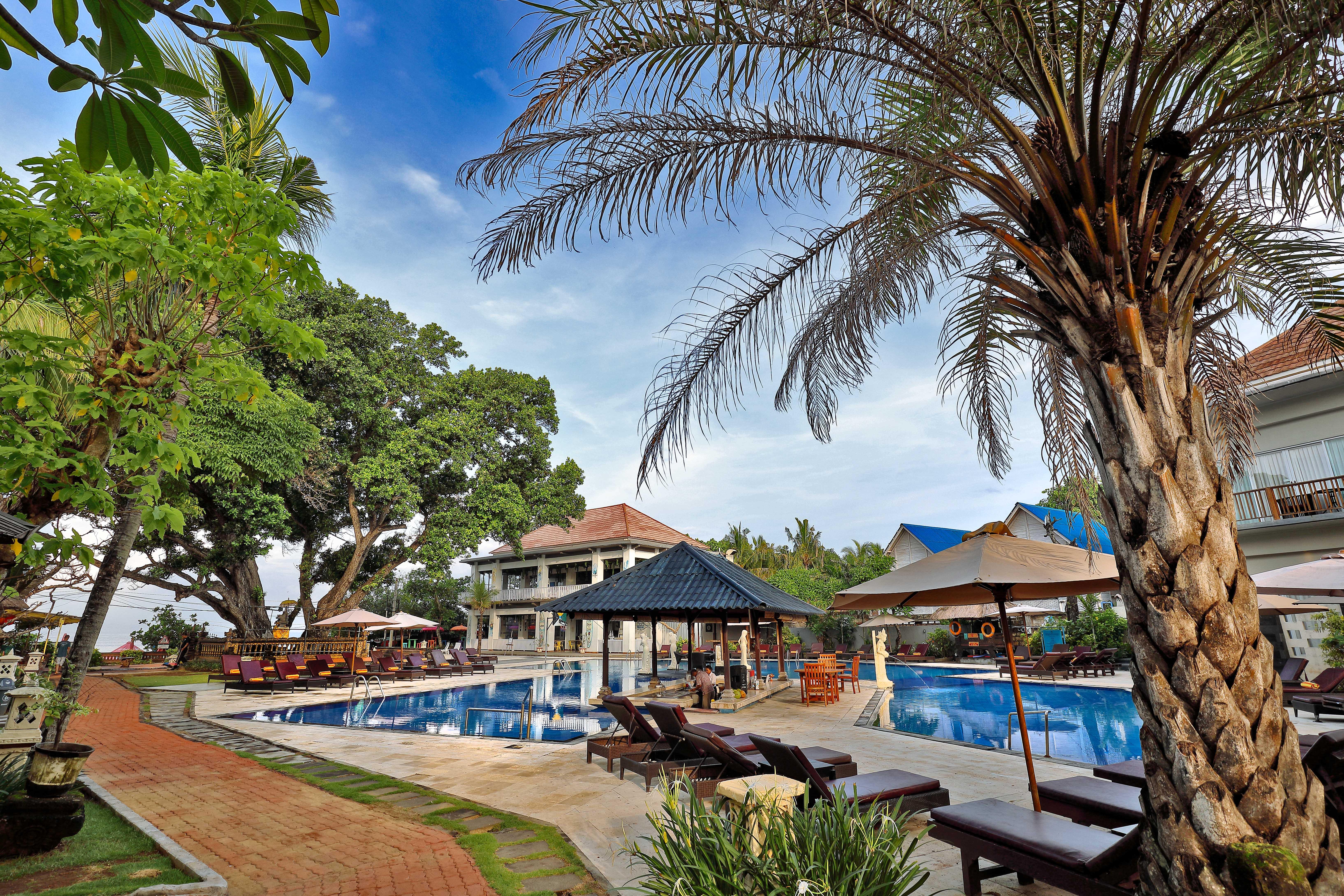Puri Saron Hotel Seminyak Exterior photo