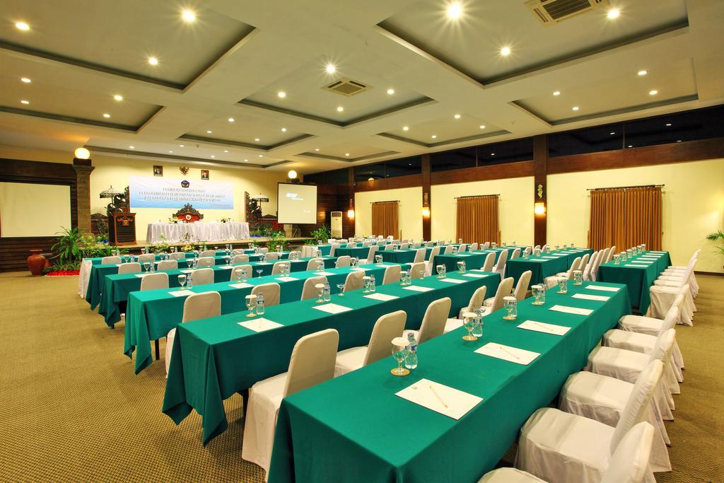 Puri Saron Hotel Seminyak Exterior photo