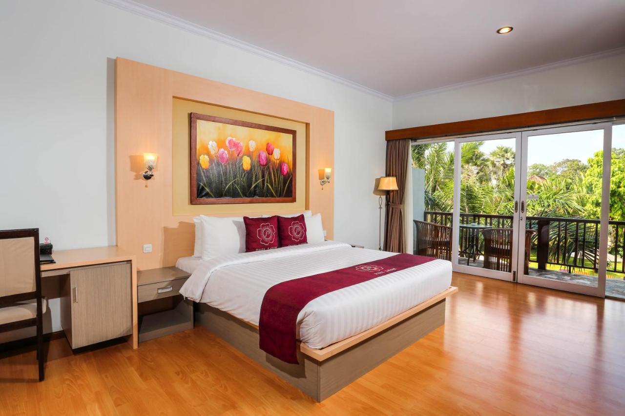 Puri Saron Hotel Seminyak Exterior photo